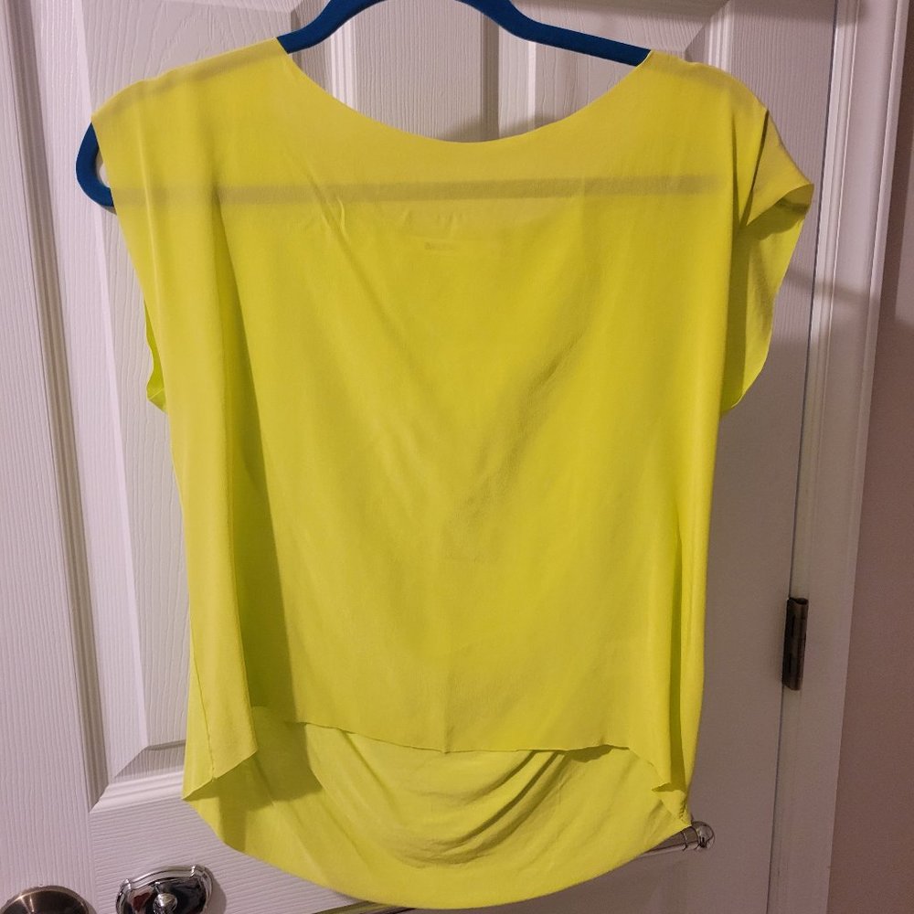 Front Silk neon green top XS